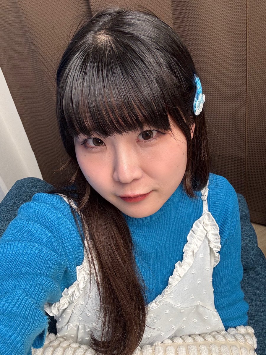 iceblast103's tweet photo. 姫すぎて自撮りのとき照明とレフ板いた https://t.co/1RPH6vqZ0D