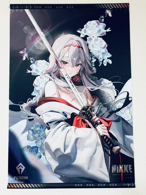 NIKKEのグッズ達を我が家にお迎え 念願の黒紅蓮タペストリーとシンデレラアクスタ最高にかわいい〜!!! 今後も更にグッズお迎えしていきたい… #NIKKE