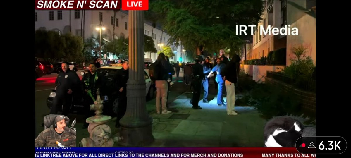 SarahfromOC's tweet image. Untying them one by one and releasing them. Pointless and a waste of tax dollars. Send no message and there was zero punishment at all. Watching on live stream now. Not surprised. #immigrationprotests
#losangeles #lapd @MayorOfLA