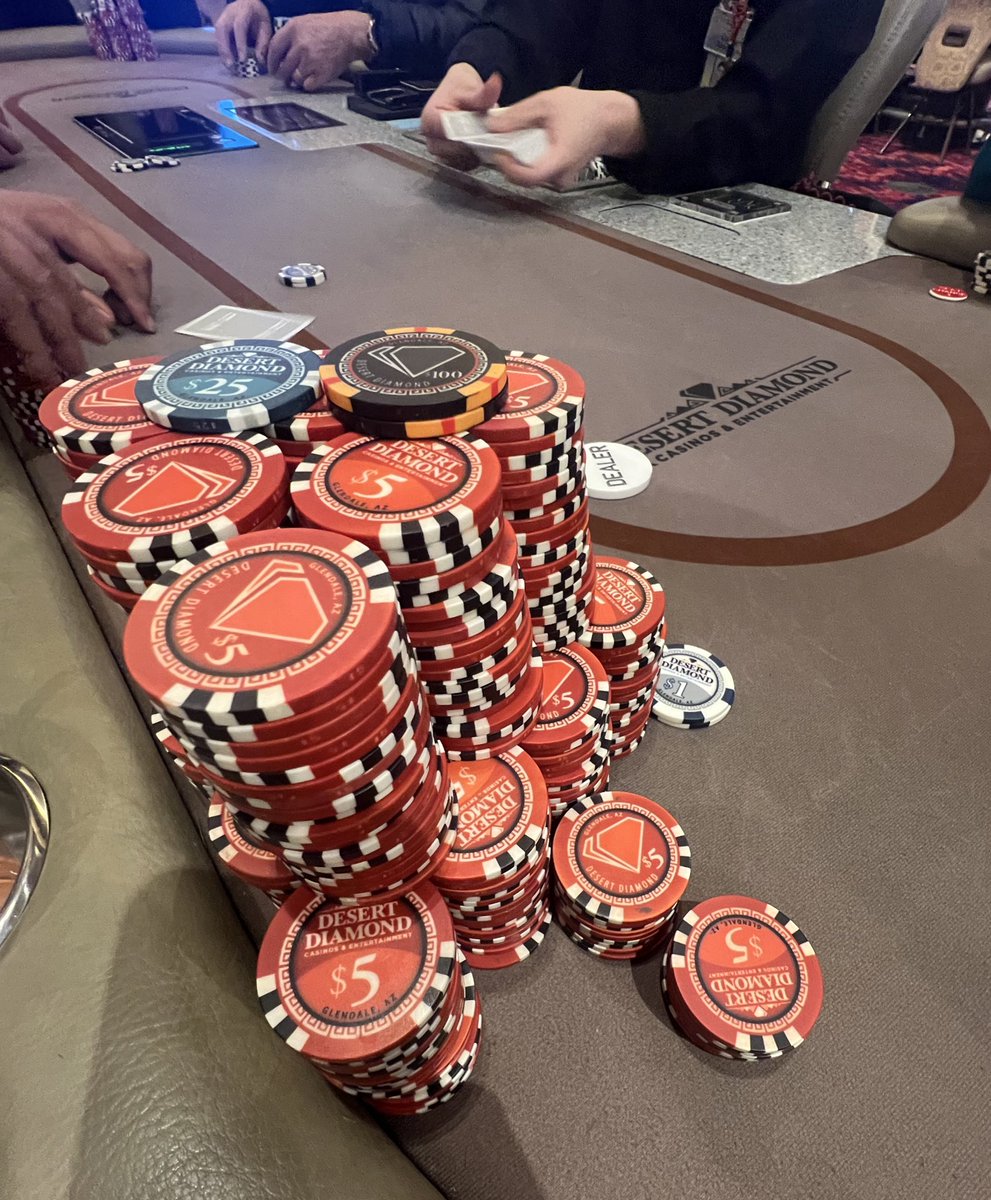 First poker session of the year went well 😎 left with just over $1.1k in profit