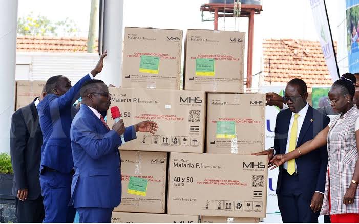 SpiceFM 89.9 Hoima (@spicefmhoima) on Twitter photo UPDATE: Uganda Starts Manufacturing HIV, Malaria, Sickle Cell Self-Testing Kits.
Uganda has launched its first batch of locally manufactured self-testing kits for HIV, Malaria and Sickle Cell disease.
Via-<a href="/newvisionwire/">The New Vision</a> UPDATE: Uganda Starts Manufacturing HIV, Malaria, Sickle Cell Self-Testing Kits.
Uganda has launched its first batch of locally manufactured self-testing kits for HIV, Malaria and Sickle Cell disease.
Via-<a href="/newvisionwire/">The New Vision</a>