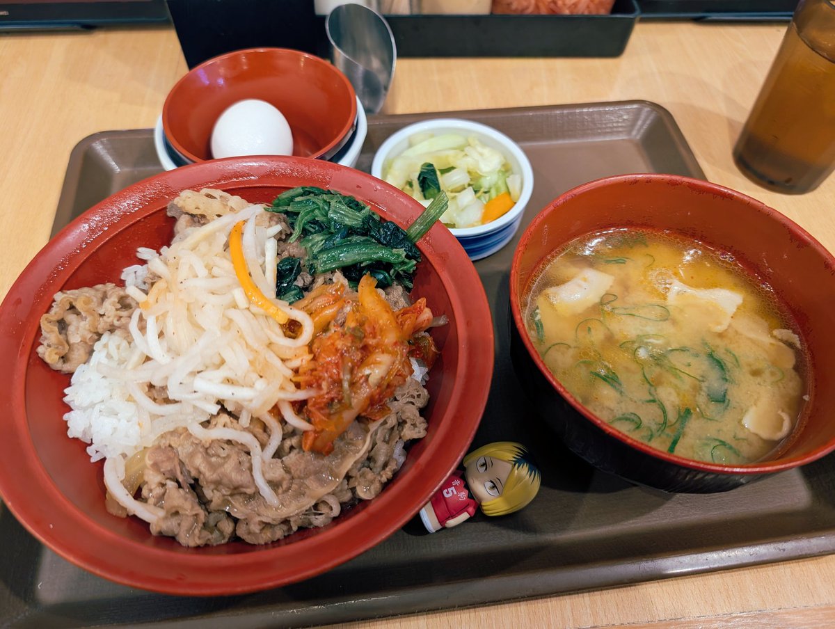 _Pudding_atama's tweet photo. とんでもねぇ席で食べてきた https://t.co/5sNeoHuv4c