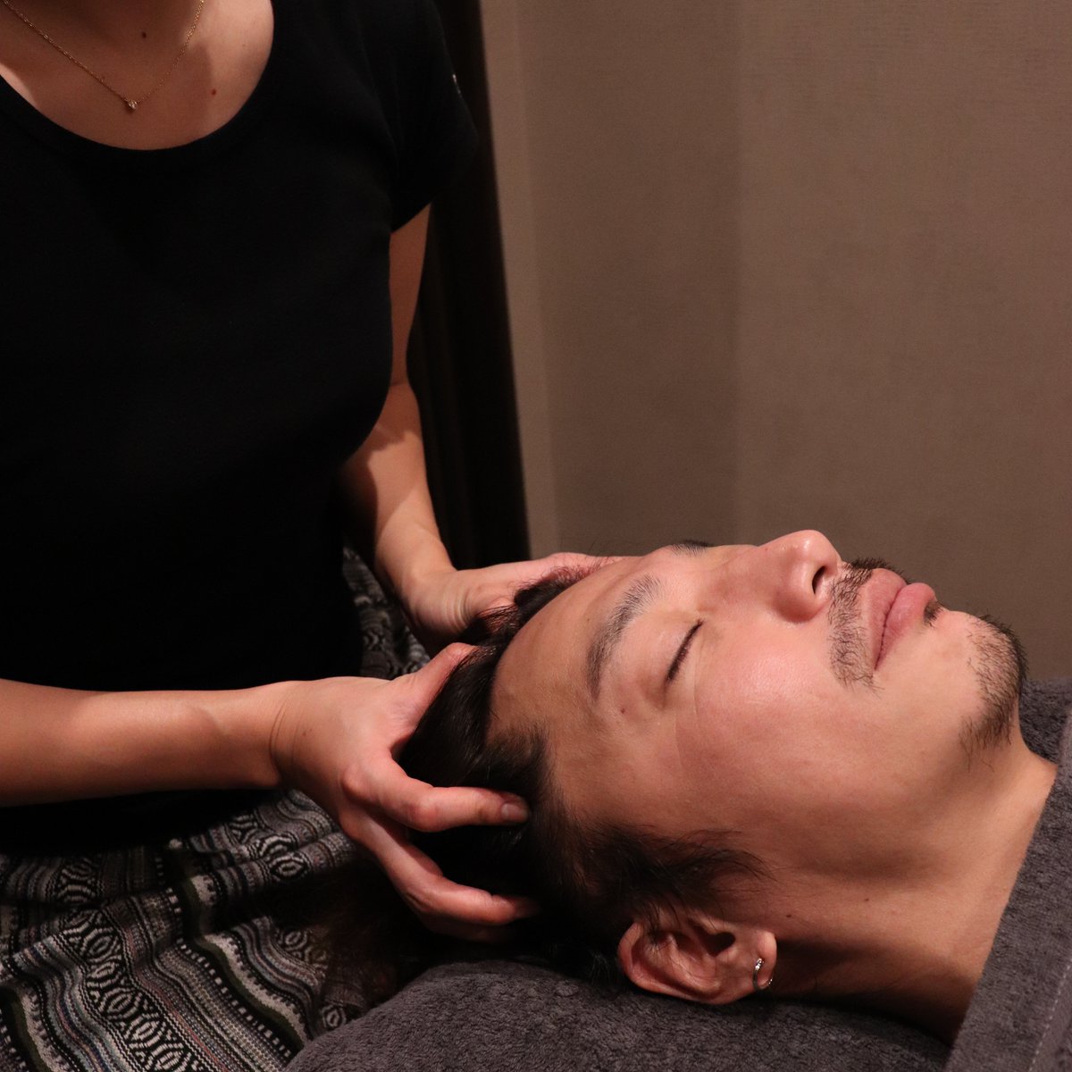 byaronaspa's tweet photo. 頭のマッサージには、
頭皮環境の改善だけでなく
リフトアップ、眼精疲労にも効果てきめん😇
まずは45分~、おためしください😆
#按摩 #마사지 #Dryheadspa
東京都渋谷区神宮前4丁目31−11, Re-Belle Harajuku4階 https://t.co/dxBeoW7BUO