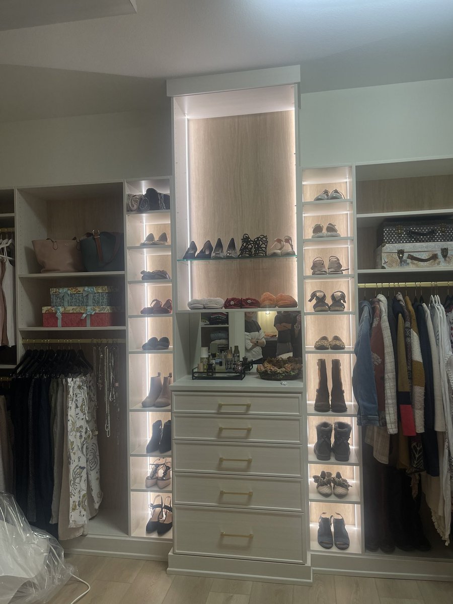 InspiredClosets LV tweet media