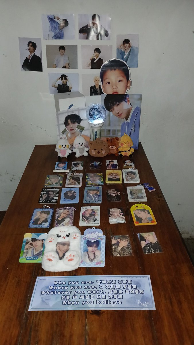 offdorecord's tweet photo. What an amazing experience I could see the apples of my eye on a ᵖʳᵒʲᵉᶜᵗᵒʳ screen for the last time in a while! Huge thanks @TomoonBandung for making this possible. ⊹♡₊ Also thankies @ONEUSteamid &amp; @moonproject_ina for the seocutee keepsake. ☾₊⋆ https://t.co/80Niz7ZHfQ