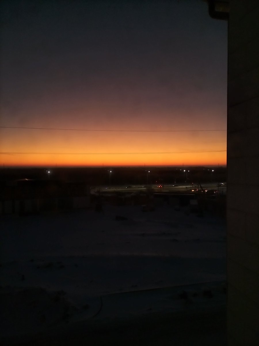 Good morning 🌄 
Woke up at 7 AM to the most divine sunrise. It was pure magic! 😍 I need to travel more and collect these moments around the world)