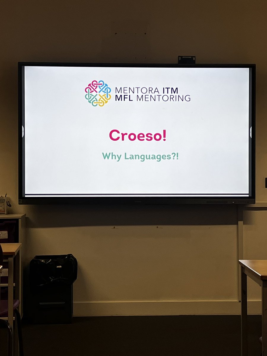 MissMeredith8's tweet image. Great session on “Why languages?” delivered by @cardiffuni. Year 9 loved it. Diolch yn fawr Sam 🏴 🇫🇷 🇦🇪