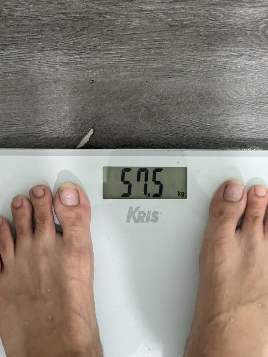 ficrafth's tweet photo. Mengawali februari dengan berat badan naik 2kg from 55 to 57 akkk happy sekali karena buat aku pejuang weight gain susah bgt naik. Abis ini harus makin semangat lagi masya allah 🤝🏼 https://t.co/yM2dtd1814