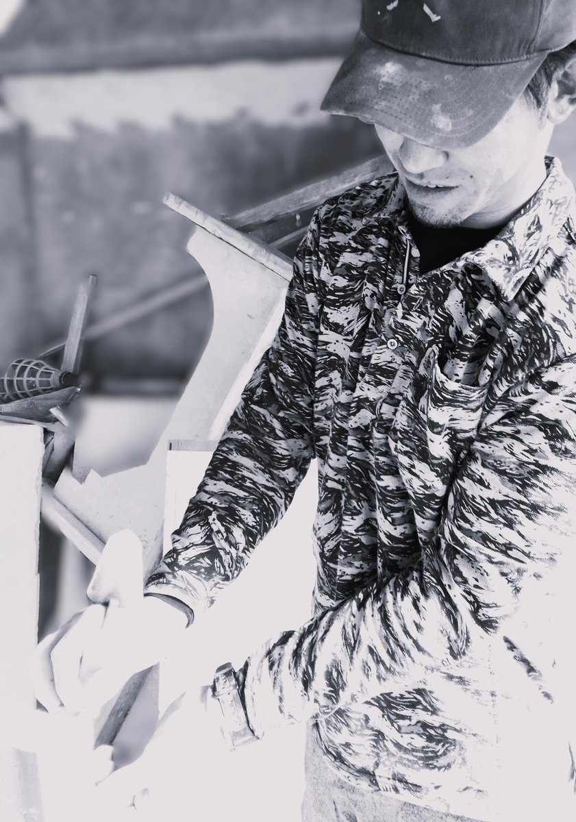 miyakun525583's tweet image. 今日は令和7年度最初の左官・タイル科の訓練日です。
技能照査と進級試験の実技試験が行なわれました。訓練校で学んだ技能や技術がしっかりと身につき、キャリアアップできているかを判定します。皆、真剣な面持ちです。出来上がりは後程アップします。＃左官　＃技能士　＃技能照査