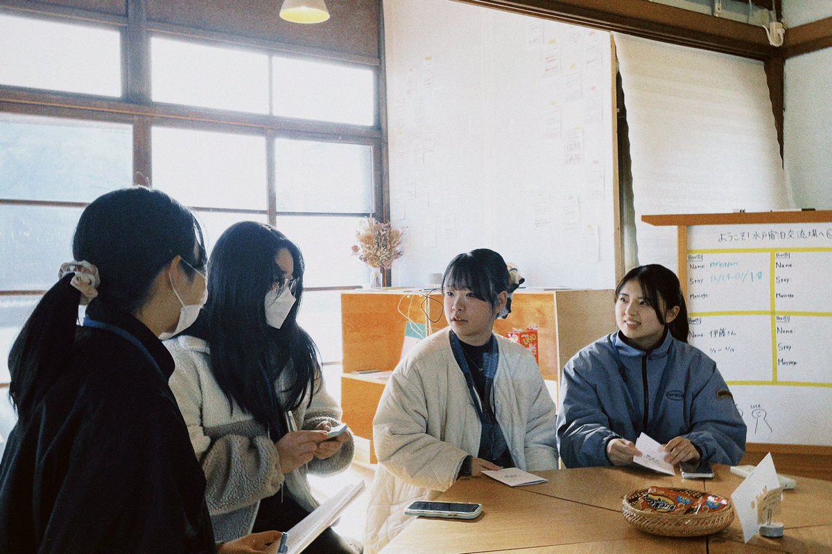 ayanonakamura1's tweet photo. 少し前の事になってしまいましたが。大原学園の学生さんが水戸宿泊交流場にリサーチをしに来てくださいました。移住定住をテーマに提案を作成しているとのこと！若者目線の企画、何が出来るか楽しみですね😊✨　＠mito_skb https://t.co/N4WzHA4mWb