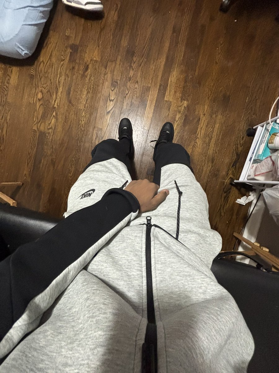 Bosske2x's tweet photo. Streets dried up 100🎀s  a 100k to me 200k I get it to the right state📍 https://t.co/jEktIotjiy