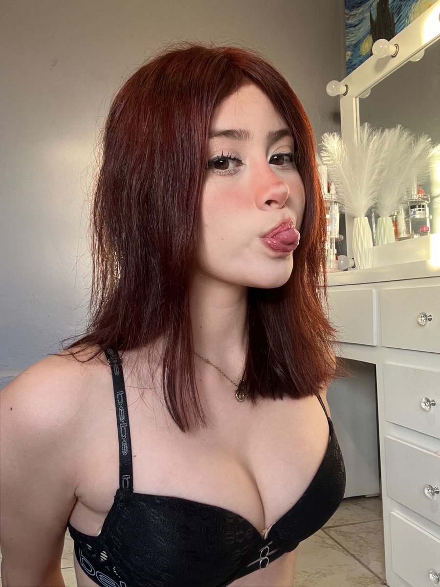 Ivon_gallardo_🐰 tweet media