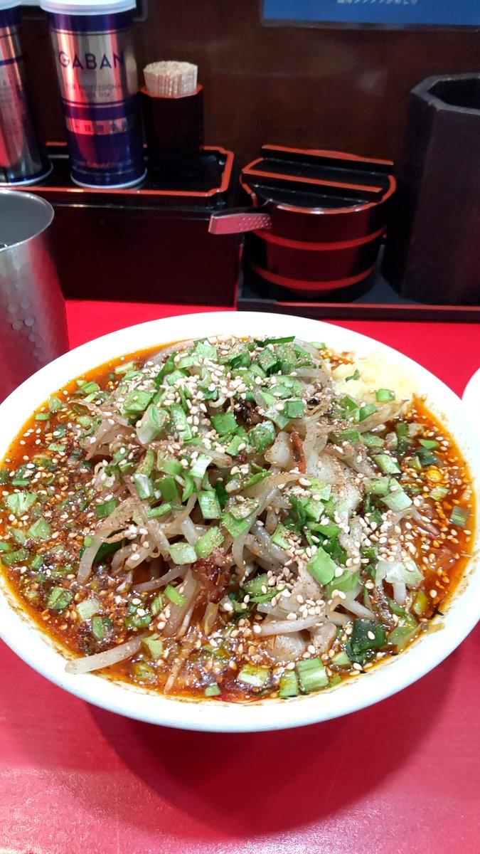chicken7023's tweet photo. 普段は夜中に行く事が多い亀戸に珍しく昼間に行ったからランチにかめしげの亀戸タンタンメン🍜と純レバ丼 https://t.co/2jrKYehQcQ