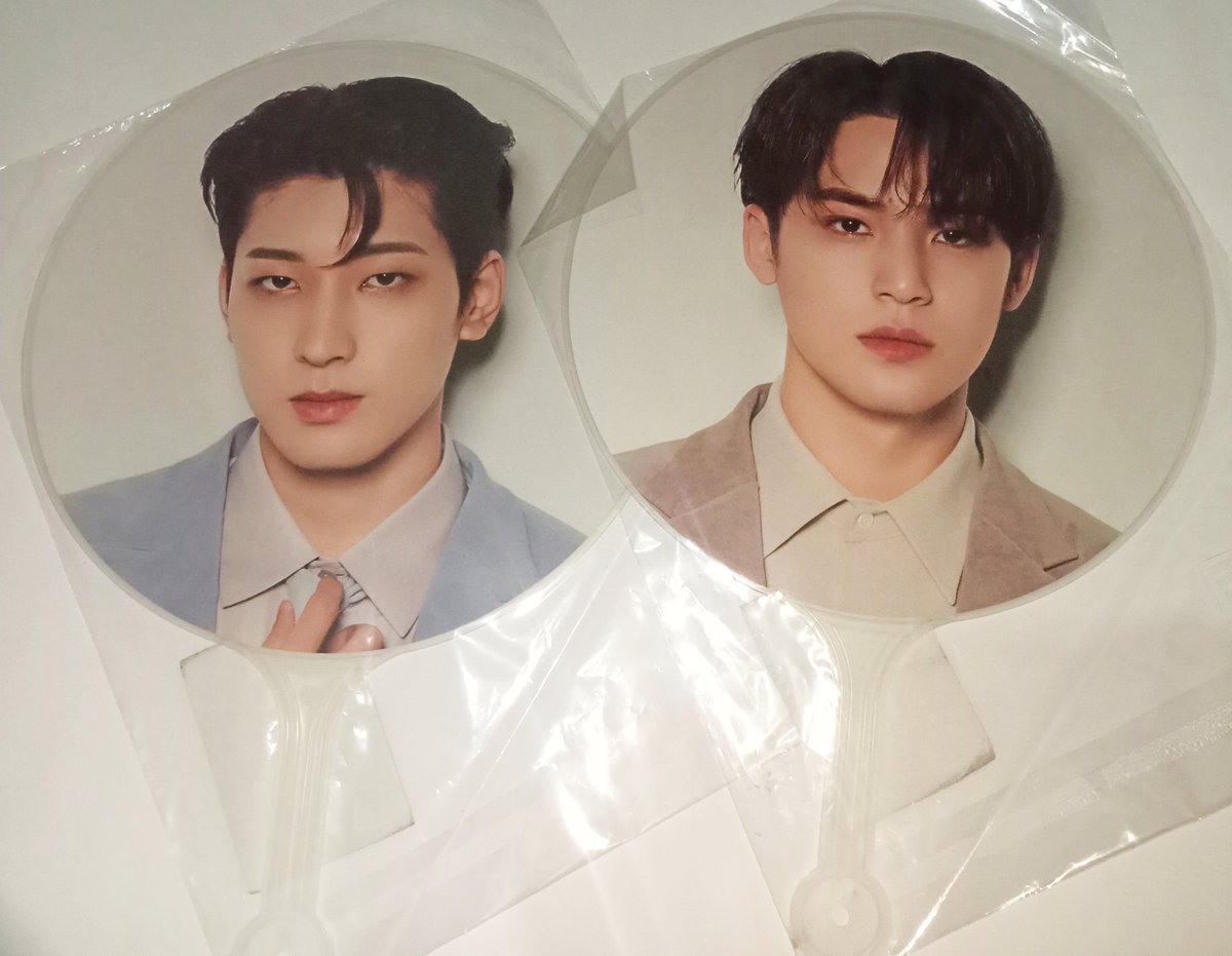 wolfwonu's tweet photo. wts wonwoo mingyu image picket incomplete

255k/all https://t.co/XbMA2Ze4Nr