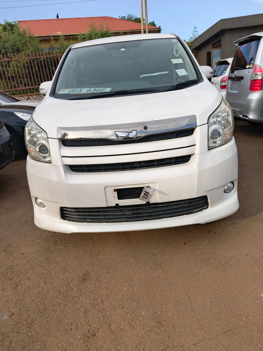 Devine travel Ug tweet media