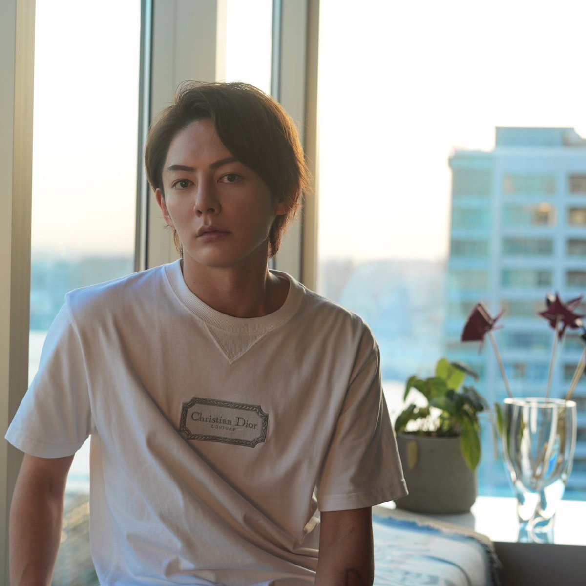 tamuyorke's tweet photo. 三崎優太さん @misakism13 が「青汁王子」を捨てて、新たに動き出した2025年。今から2年で100億企業を目指し、既に忙し過ぎて20人は採用したい、と。その中でも1番長い時間を共に過ごす事になるであろう側近（BACKMAN）を募集！！https://t.co/LGmO9fTJBk 

何をどうすれば、今の自分を変えられるのか？どんな風に働けば、チャンスは訪れるのか？どんな考え方をすれば、結果を出せる人間になれるのか？など、成功の秘訣のヒントが毎日ゴロゴロ転がってるはず。https://t.co/d2bBSO4HZ3 

側近の枠はたった1人だけ、LINEからご連絡を→https://t.co/LGmO9fTJBk （引っ越し費用も負担します）