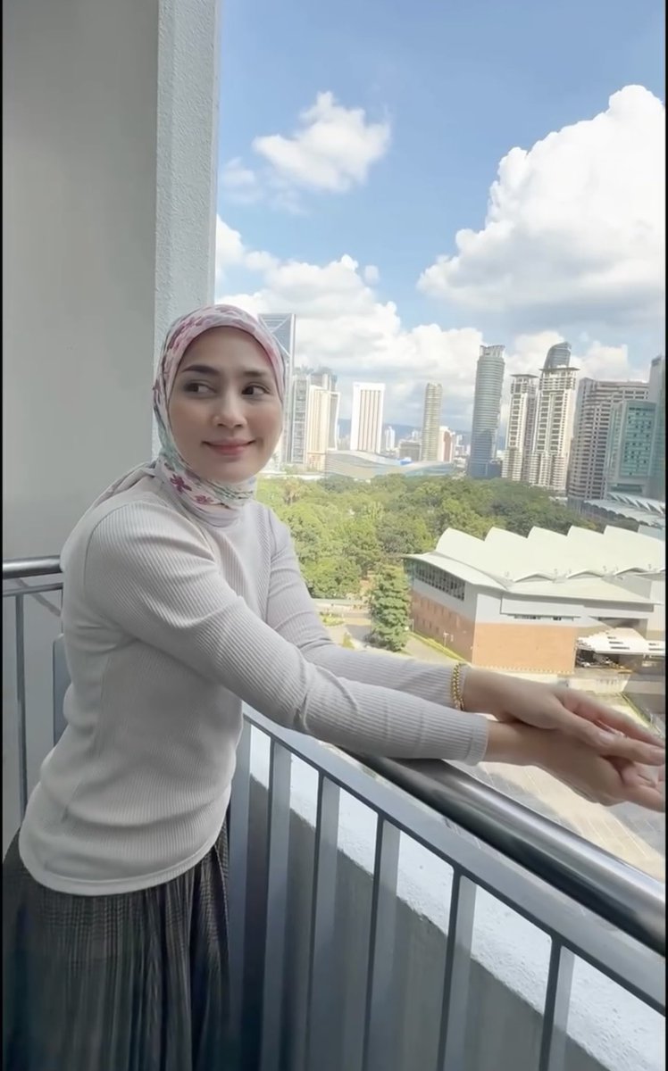 NursuhaidaaSue's tweet photo. No wonder she boleh maintain slim even dah ada anak. Rajin bersenam &amp; jaga pemakanan pun salah satu key. And rupanya she consume ni jee boleh dapat balik badan macam zaman anak dara tu 🥰

Beli sini : https://t.co/QQlqpnnkMQ https://t.co/UrMdcFjFqb