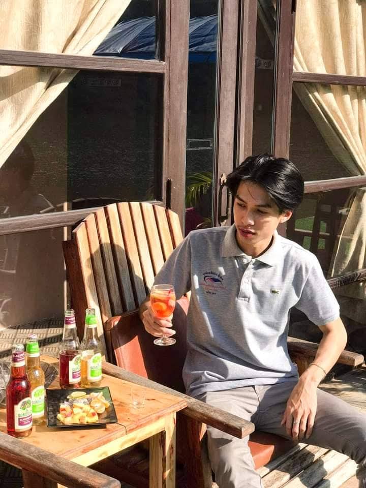 ຄີດຮອດແຕ່ບໍກ້າບອກຢ້ານເຈົ້າລົງ😄