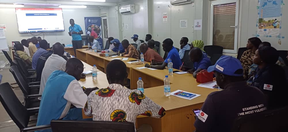 Worldrelief_SSD's tweet photo. Healthcare professionals in Bentiu received training in infection prevention and control measures with support from the SSHF. @Worldrelief_SSD delivers health services to the most at-risk populations. #SouthSudan #Healthcare #InfectionControl #WorldRelief #HealthServices. https://t.co/UZGA8liNYl