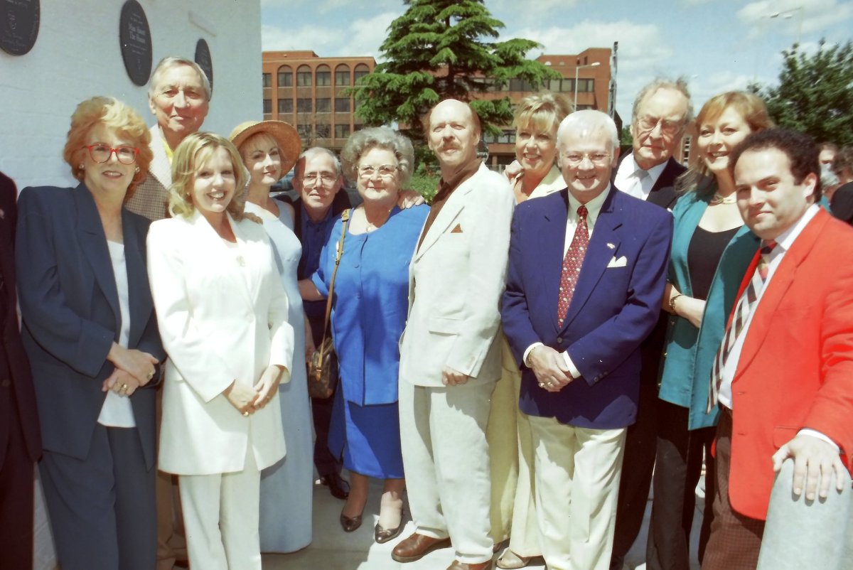 Morris Bright MBE (@morrisbrightmbe) on Twitter photo Sad news sitcom acting fave Brian Murphy has died aged 92. Brought us laughter for well over half a century. Here with fellow sitcom stars @ElstreeStudios1999. The loveliest of men, my thoughts with wife <a href="/Linda_Regan/">Linda Regan</a>.
#GeorgeandMildred #ManAbouttheHouse
#LastoftheSummerWine Sad news sitcom acting fave Brian Murphy has died aged 92. Brought us laughter for well over half a century. Here with fellow sitcom stars @ElstreeStudios1999. The loveliest of men, my thoughts with wife <a href="/Linda_Regan/">Linda Regan</a>.
#GeorgeandMildred #ManAbouttheHouse
#LastoftheSummerWine