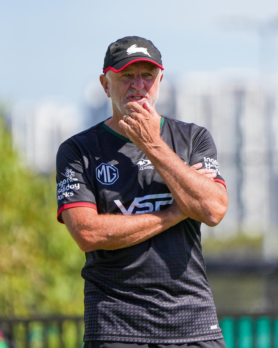 SSFCRABBITOHS's tweet photo. Excited to welcome Australian football royalty, Graham Arnold to our coaching staff as a goal-kicking coach for the 2025 season ⚽🤝🏉

READ MORE: https://t.co/MMfAcNFdgV https://t.co/qqXu8bdXFx