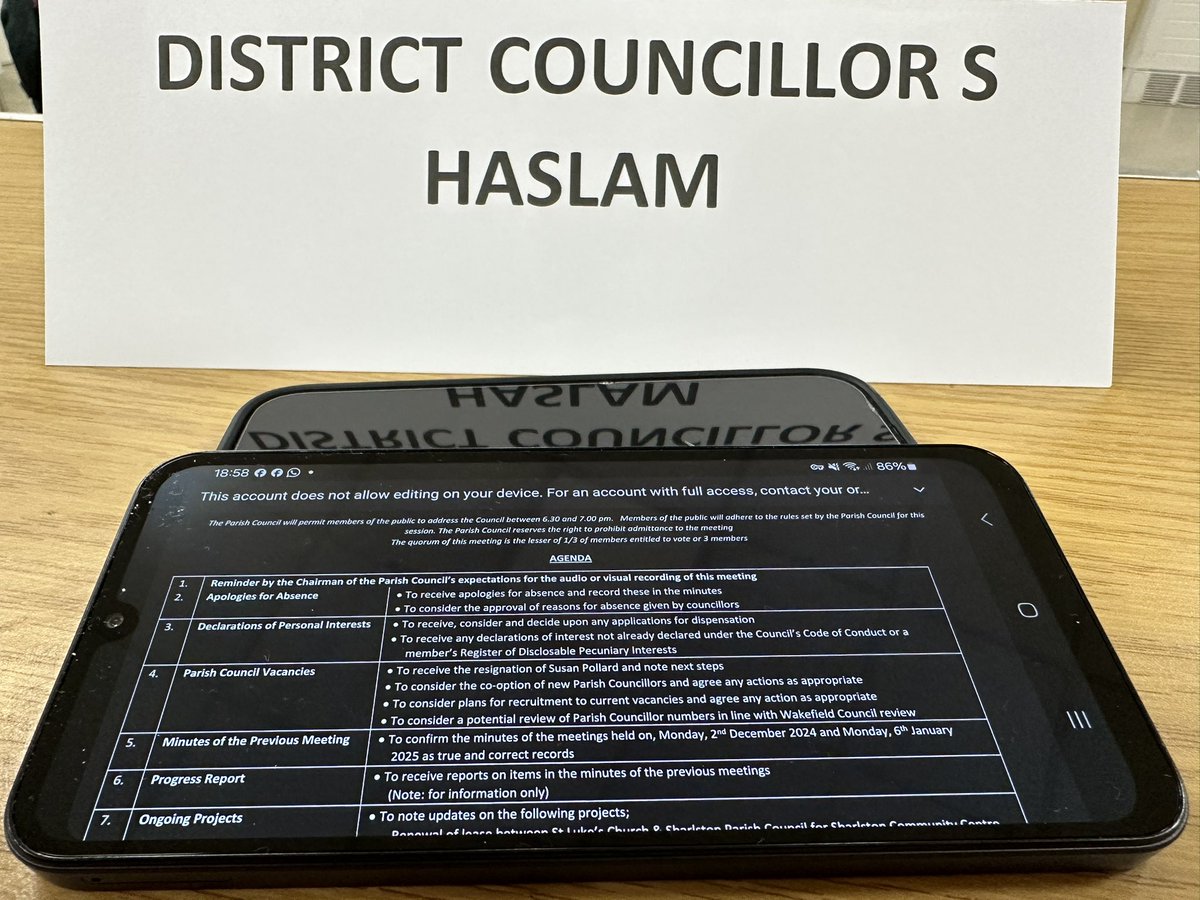 HaslamOriginal's tweet photo. My first speech at Wakefield Council and I asked about honouring Rob Burrows 

Article in Wakefield Express 👇

https://t.co/oIJ21EJAte https://t.co/wQlmtWkcHi