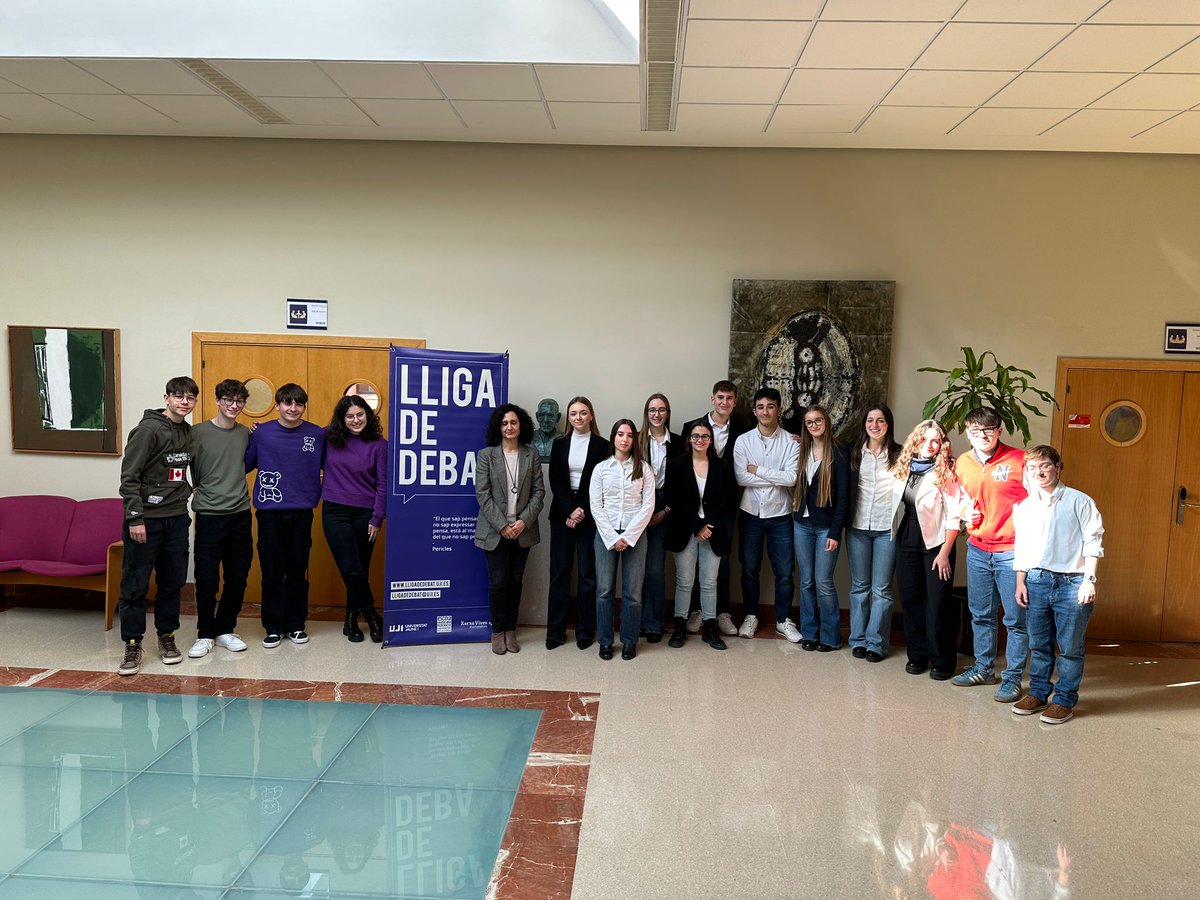 Escola Valenciana tweet media