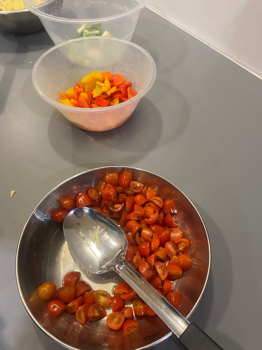 Laura Tannahill Centre tweet media