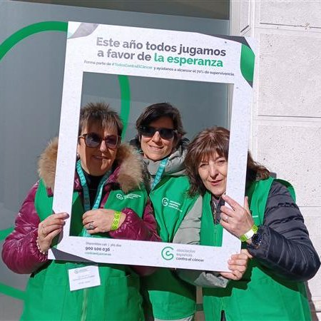 ContraCancerBU's tweet photo. En #Aranda también jugamos a favor de la esperanza en el Dia Mundial Contra el Cáncer
#todoscontraelcancer #masdatoscancer https://t.co/WHrepASz1p