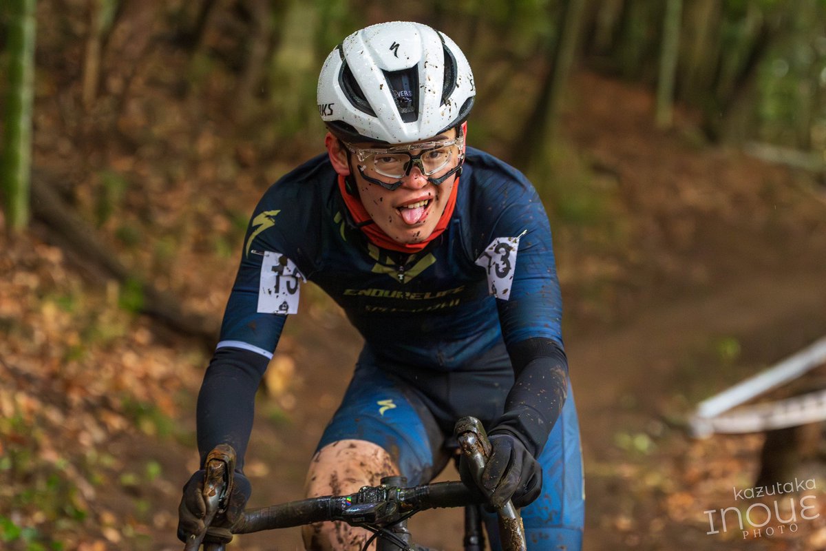 KaItO102356's tweet image. 野田シクロクロス
ME4 8位

まさに泥、これ以外思いつきません笑
テクニカルで滑りまくりでしたが楽しかったです笑
チーム時代は写真撮る側でしたが、撮って貰えると嬉しいですね！

📸 @InoueAccount 様

#スペシャライズド #crux #シクロクロス #野田シクロクロス