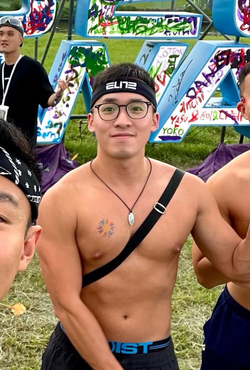 ManFeed🍆 tweet media