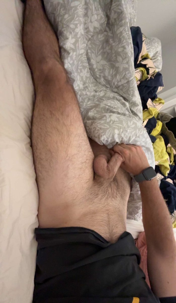 Tug it Tuesday. (Is that a thing?)💦