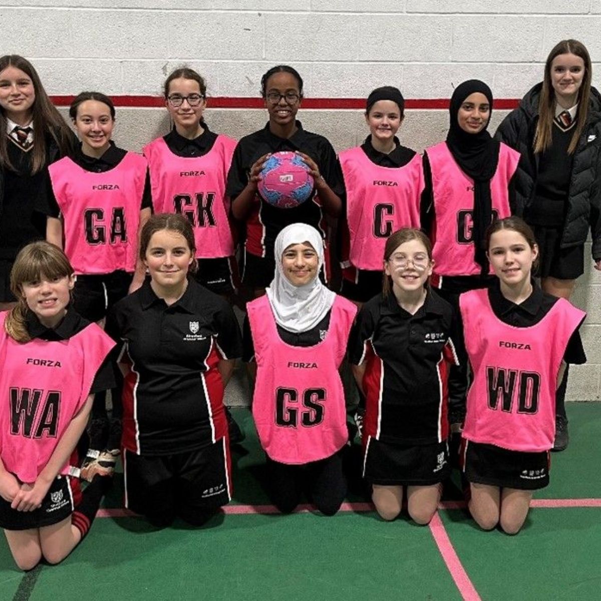 7B-Team Netball: This was the second fixture for the team, facing the old foes again.  stretfordgrammar.com/news/?pid=3&ni…