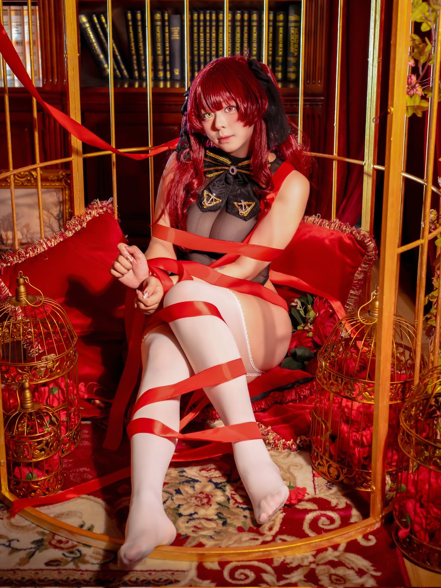 Ngl wanted to post this during Christmas but It wasn&#39;t edited yet XD 
其实本来想要圣诞节po的-可是当时还没修好www
。
#cosplay #hololive #houshoumarine