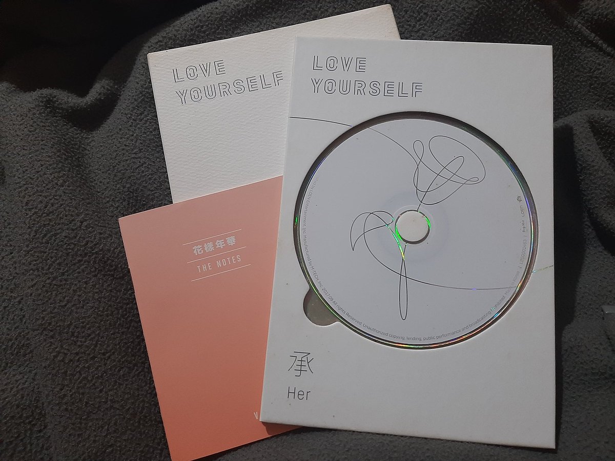 taeverything95's tweet photo. WTS/Want To Sell
- Album BTS Love Yourself Her V Ver: 30k (No PC)
- Album BTS Love Yourself Answer L Ver: 65k 

• Bisa CO di 🍊
• Minus, DM

#BTS #ARMY #BTSARMY #방탄소년단 #RM #NAMJOON #JIN #SUGA #JHOPE #JIMIN #V #TAEHYUNG #JK #JUNGKOOK https://t.co/8qMayPqVbt