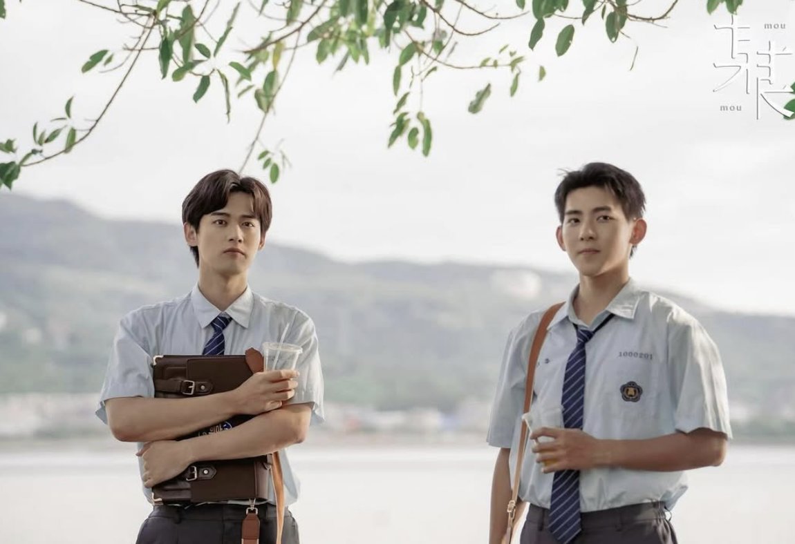 TheOnlyOne_Mou's tweet image. During chem class, Sheng Wang messed up the reagents in the experiment and made a total mess. 👀 Then he had the nerve to call it a “scientific breakthrough.” Honestly, I almost laughed out loud.
#ClassFun #ChemistryFails