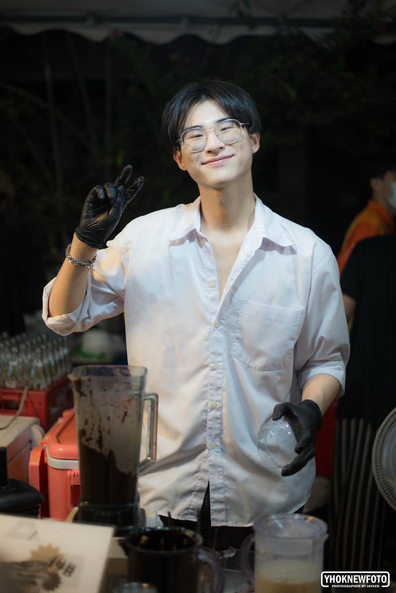 kusexyboy's tweet photo. โกโก้น่ารับทานมาก ๆ เลยค่ะ 💚🥤🍫
📍พิกัด : cocoawa.a บูท M225 โซนนิสิต
-เอิร์ท
IG : earthkss
#เศรษฐศาสตร์ #ปี2 #KU83 #KUSEXYBOY #เกษตรแฟร์ #KasetFair2025 #เกษตรแฟร์68 #ใครไม่แฟร์เกษตรแฟร์ #พ่อค้าแซ่บเกษตรแฟร์
©️ Pic : #YHOKNEWFOTO by jaykerj https://t.co/OkgjGwFaFJ