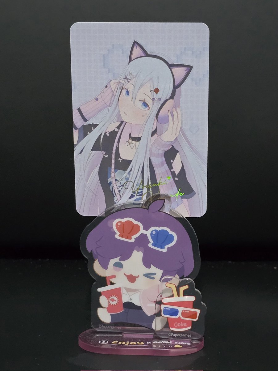 Not_NaOH's tweet photo. Hiyo passed me my photocards yesterday 🥺

Excited for this week's Hanami Market https://t.co/ZfJrQDEbl2