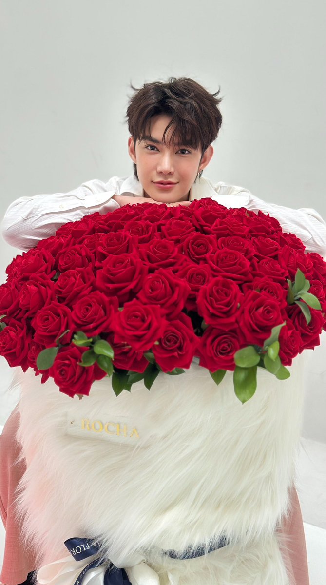 tiNa suppanad tweet media