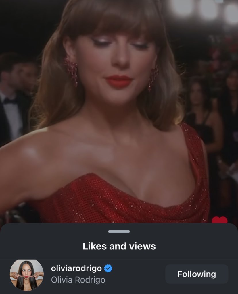 TAYLIVIA IS ALIVE AND WELL OH MY GOD😭😭😭😭😭