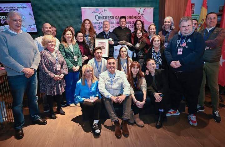 Ya tenemos el ganador del postre típico de #SansebastiandelosReyes : Las Flechas de San Sebastián de La Emilita Original en C/ José del Hierro, 19.

Muchas gracias a todos los participantes, al jurado popular y al profesional que han tenido la difícil tarea de elegir al ganador