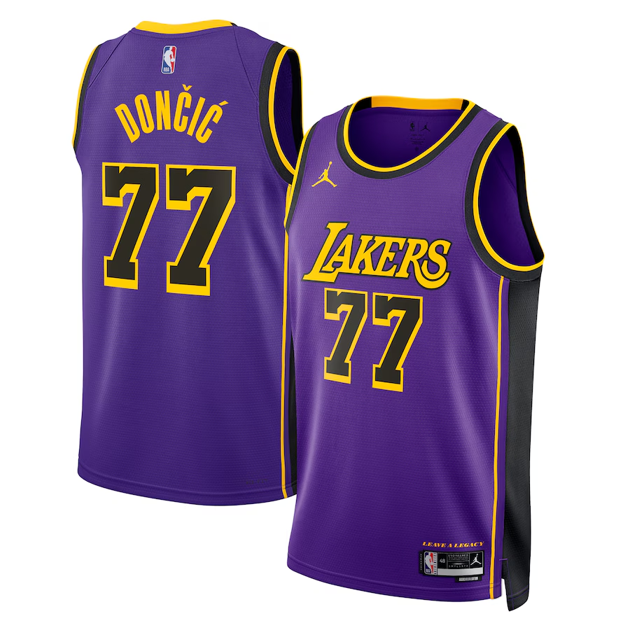 🚨 LUKA DONCIC IN LA 🚨 

The new Doncic-Lakers jerseys have just gone live on the NBA Store. Head through the link below and use the promo code LAKERSUK10 and you'll get a 10% discount on your order 👀

👉 nbastore.vwz6.net/mOXkAX

#LakeShow
