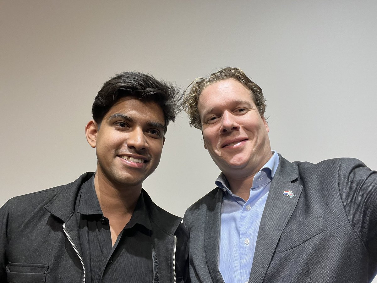 Jurriaan Middelhoff (@jurriaanm) on Twitter photo Met talented young 🇧🇩photojournalist Rahat Karim.
In 2018 during student protests in Dhaka he was beaten and could barely escape with his camera. Today he works for international outlets like <a href="/AP/">The Associated Press</a>, <a href="/WorldPressPhoto/">World Press Photo</a> & was there to cover the July 2024 student uprising. #FreePress Met talented young 🇧🇩photojournalist Rahat Karim.
In 2018 during student protests in Dhaka he was beaten and could barely escape with his camera. Today he works for international outlets like <a href="/AP/">The Associated Press</a>, <a href="/WorldPressPhoto/">World Press Photo</a> & was there to cover the July 2024 student uprising. #FreePress