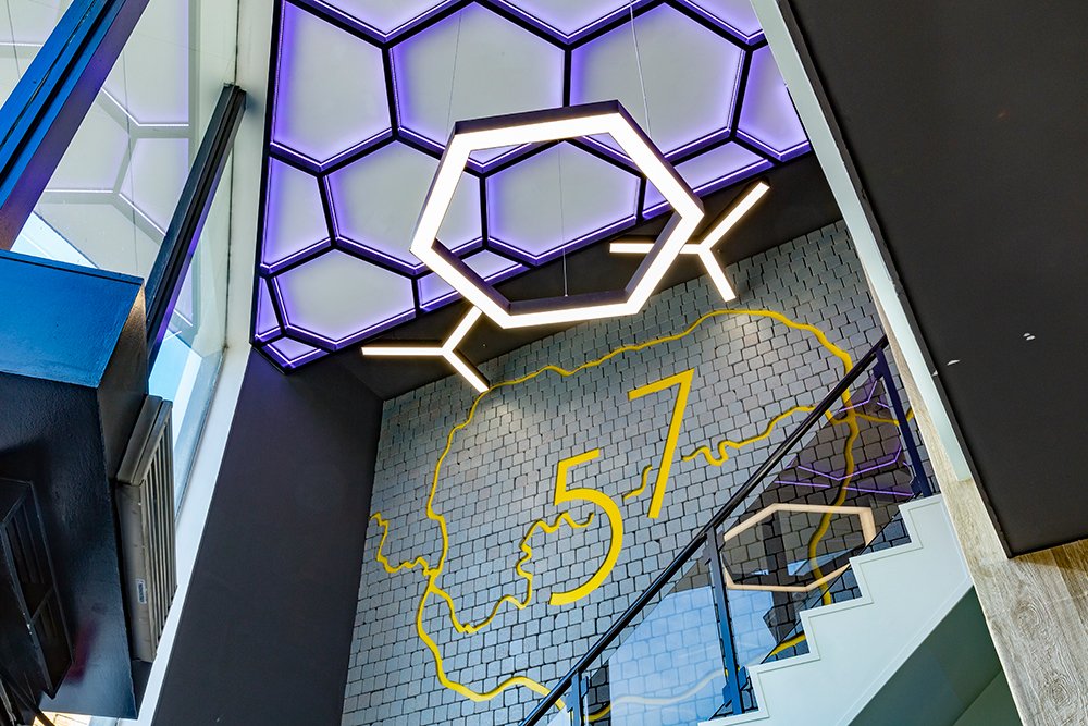 Synergy_Lights's tweet image. Lighting that lasts. Our LED solutions are built for longevity, reducing maintenance costs and environmental impact. 

synergycreativ.com

#SustainableTech #LEDPerformance #Lighting