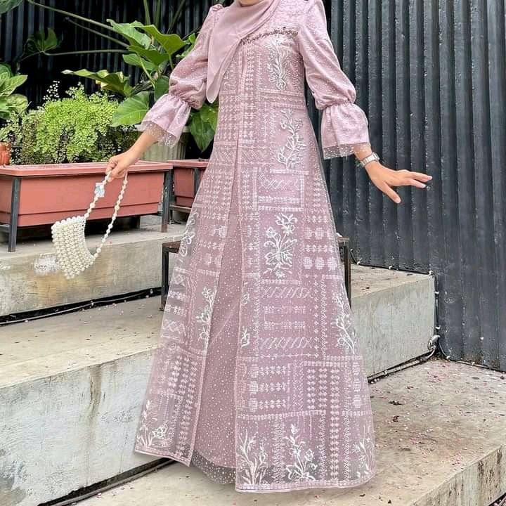 Yg mulai hunting baju lebaran, no skip‼️ 

Demi apa nemu dress cantik kualitas butik di syopii 😭 Desain elegant, bahan premium, jahit4n rapii 💯 Fix sih bakalan pake ini buat lebaran nanti 😘
s.shopee.co.id/9zicwo09Qn