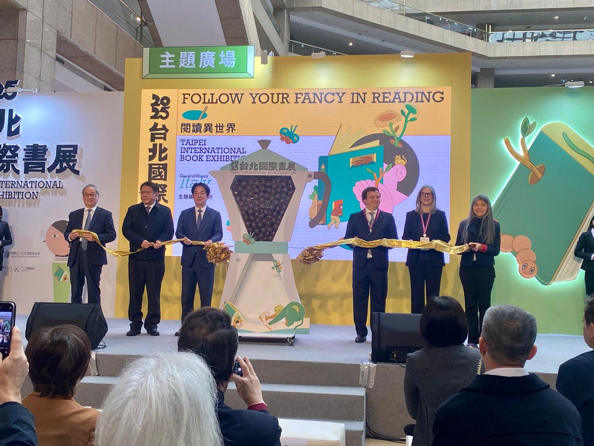 Ex Libris (@ex_libris_com) on Twitter photo Siamo partiti!
📚 Italia ospite d'onore alla Taipei International Book Exhibition 📚
#TIBE <a href="/ItalyinTaiwan/">Italy in Taiwan</a> <a href="/gdl_AIE/">Giornale della Libreria</a> Siamo partiti!
📚 Italia ospite d'onore alla Taipei International Book Exhibition 📚
#TIBE <a href="/ItalyinTaiwan/">Italy in Taiwan</a> <a href="/gdl_AIE/">Giornale della Libreria</a>