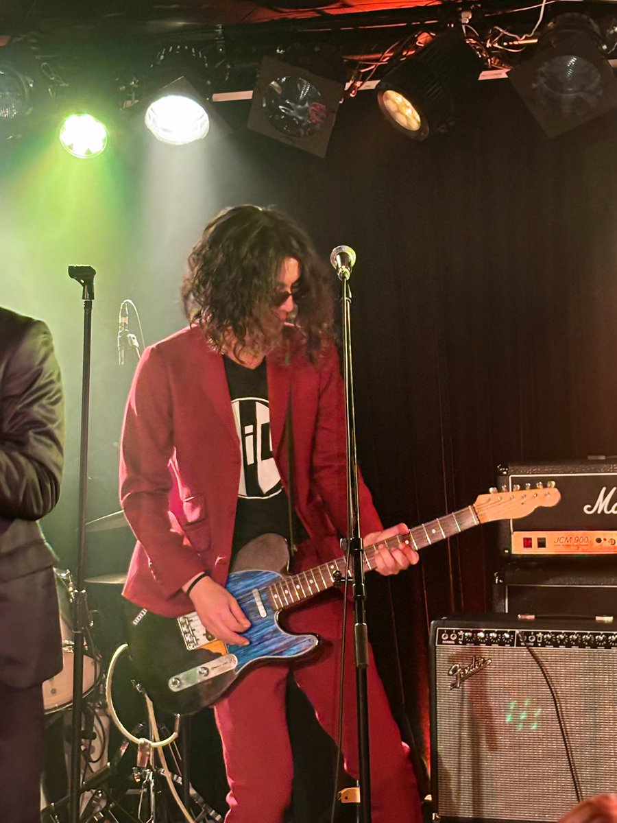 redemp_staff's tweet image. うーちゃん @awazuq 
NEVERTRUSTのスーツカッコいい！！！

#nevertrust
#THEREDEMPTION