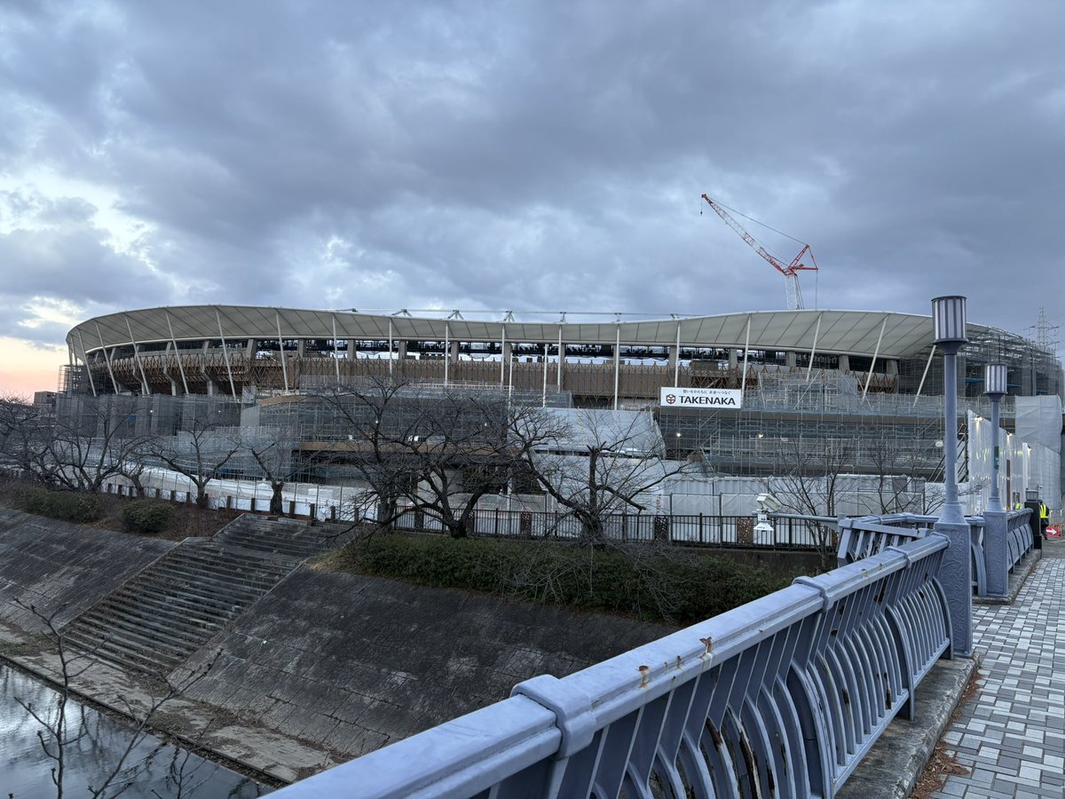 grun_1's tweet photo. 瑞穂陸上競技場
2/4 https://t.co/vMK1afrMkz
