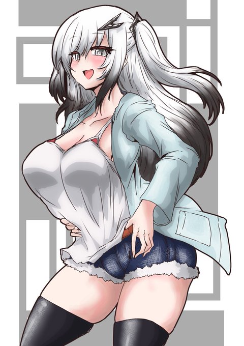 今日の日課はダボシャツキャミソール短パンアリアルさんです 