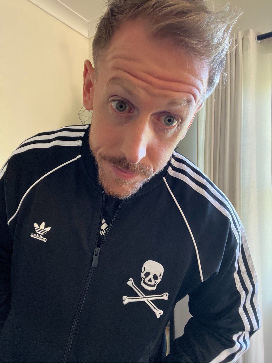 MMORTON6's tweet photo. 🔥 WIN a One-of-a-Kind adidas Retro Jacket! 🔥
Went searching for Orlando Pirates gear before the Soweto Derby, but EVERYTHING was sold out! So, I had to improvise… I created a LIMITED EDITION retro jacket at the adidas store in Sandton. And now, I’m giving it away!
How to enter: ✅ Like & Retweet this post ✅ Subscribe to my YouTube channel 👉 https://t.co/T2kIoko85H